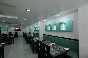Jal Sagar Hotell Vadodara Eksteriør bilde