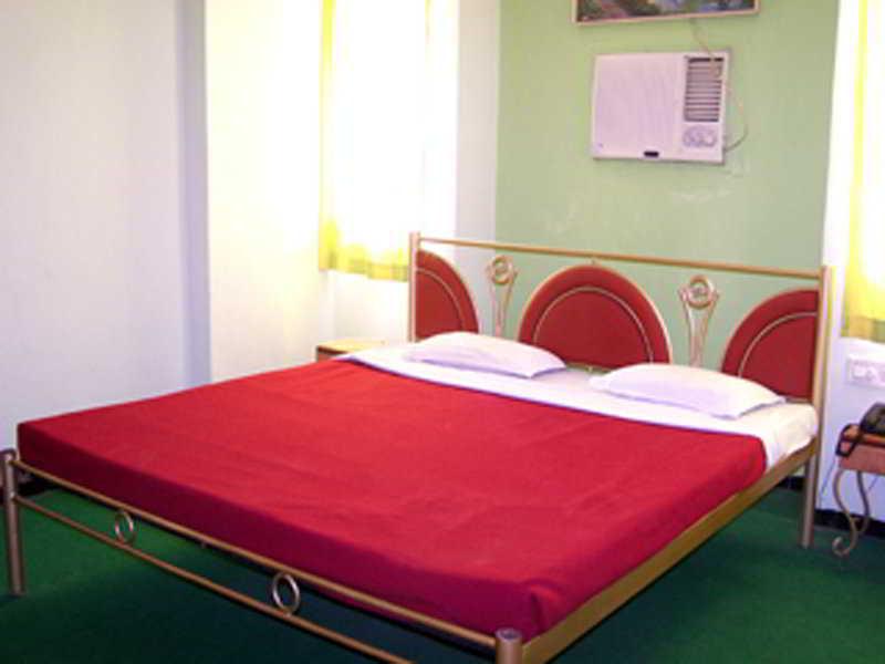 Jal Sagar Hotell Vadodara Eksteriør bilde